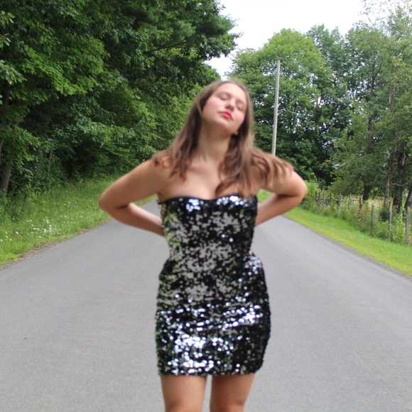 As U wish sequins strapless party dress - Picture 3 of 3